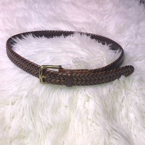 🔹 Fossil Woven Belt